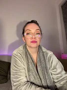 FemDom_RubyKnightXXO's cam snapshot