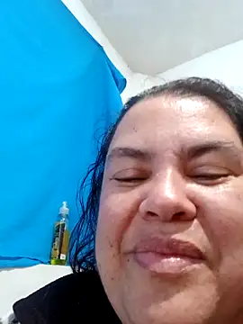 yaneth_'s cam snapshot