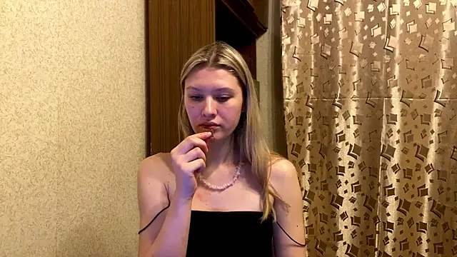 SkyeDavis's cam snapshot