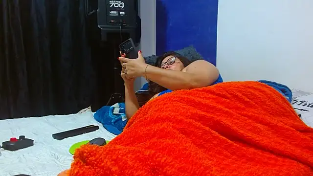 Ixchel_Anaid's cam snapshot