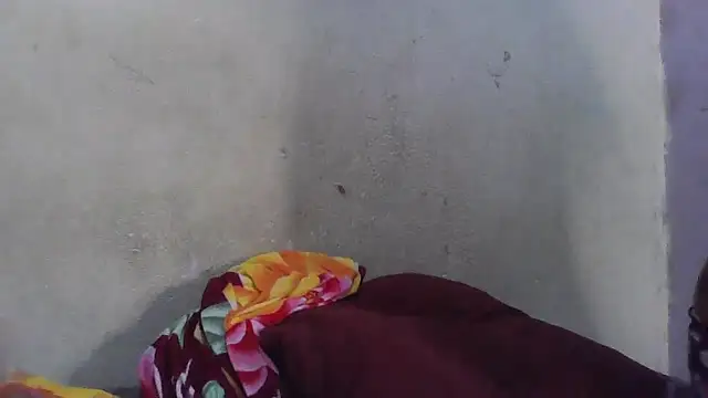 thasmyni's cam snapshot