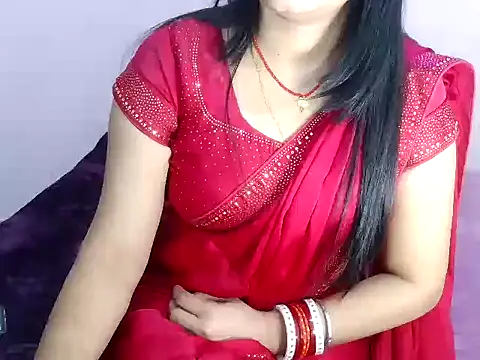 raadhikaaa's cam snapshot