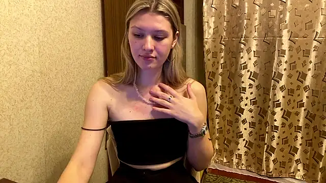 SkyeDavis's cam snapshot