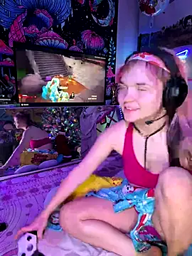 Cutiepiespanks's cam snapshot