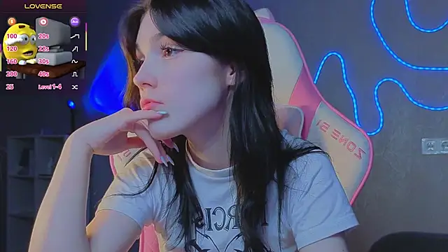 Sophie_SkyAngel's cam snapshot