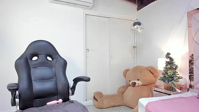 karolebonyy's cam snapshot