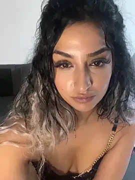 Mia_spicyy's cam snapshot