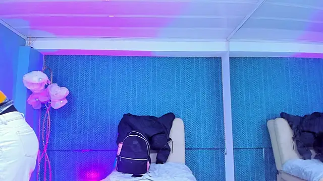 LeaMoreau22's cam snapshot