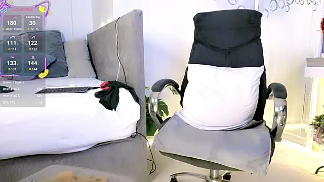 missmiamore's cam snapshot