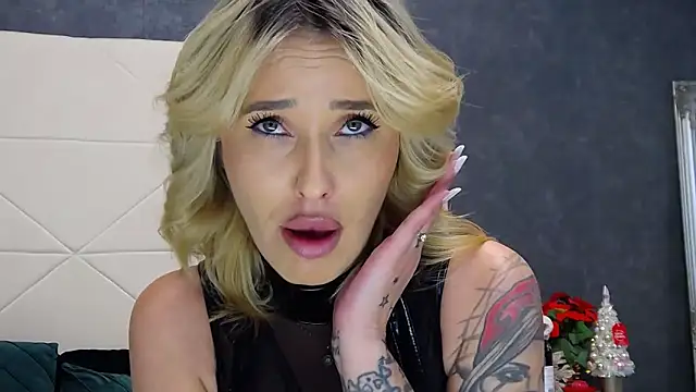 IssaSmith's cam snapshot