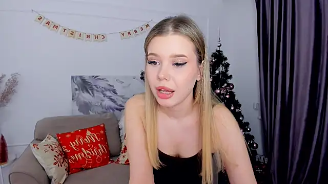 FollowLovee's cam snapshot