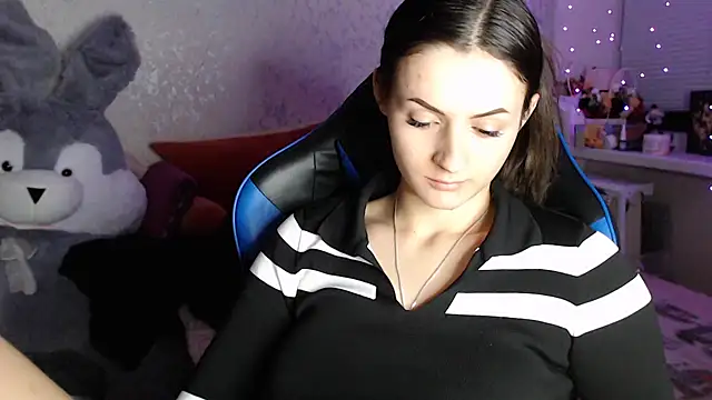 only_ubuterfly1's cam snapshot