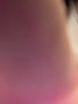 GoldenPussy1329's cam snapshot