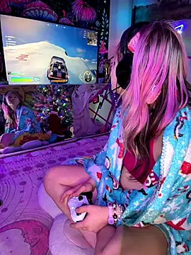 Cutiepiespanks's cam snapshot