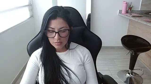 Mia_Paradis's cam snapshot