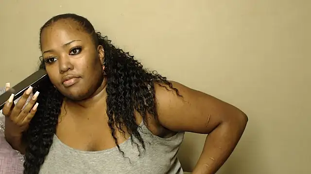 SexyEbonyy_'s cam snapshot