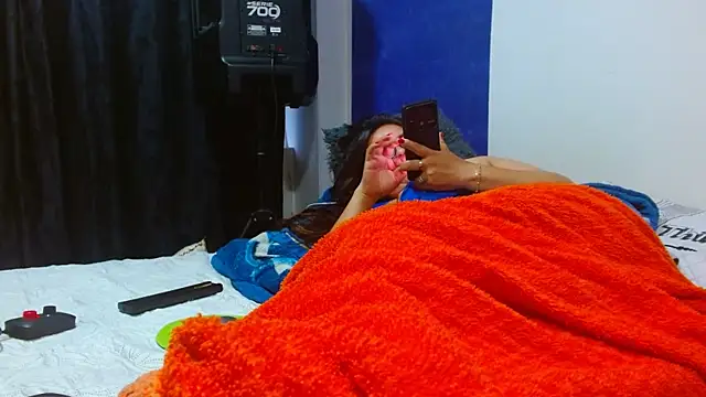 Ixchel_Anaid's cam snapshot