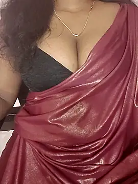 Keerthee_'s cam snapshot