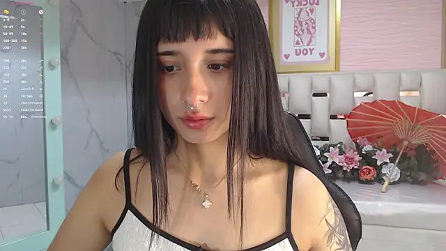 allyssa_bellini_s's cam snapshot