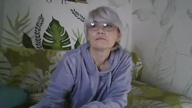 Catty_Lady's cam snapshot