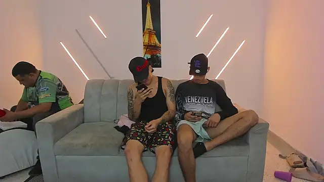 brutal_sex_room2k's cam snapshot