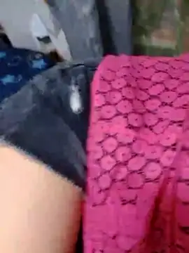 merr_ann123's cam snapshot