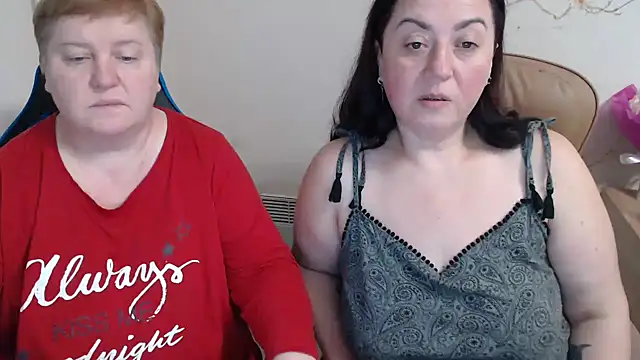 Bertie_Adeline's cam snapshot