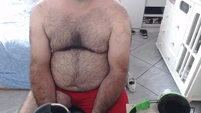 MysterBearMG live sex cam