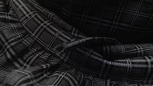 Naked_like_the_moon_usa live sex cam