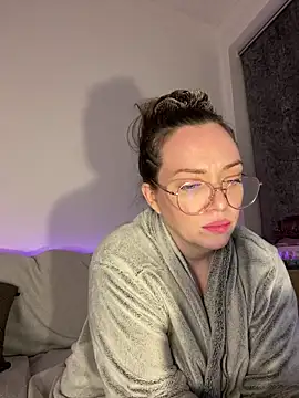 FemDom_RubyKnightXXO's cam snapshot