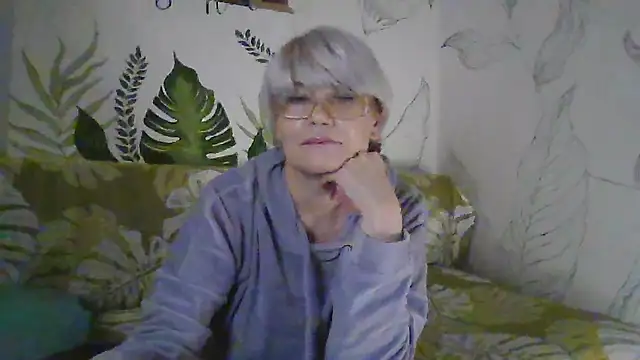 Catty_Lady's cam snapshot