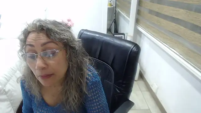 jesy_hot's cam snapshot