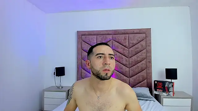 Lushian_Luna's cam snapshot