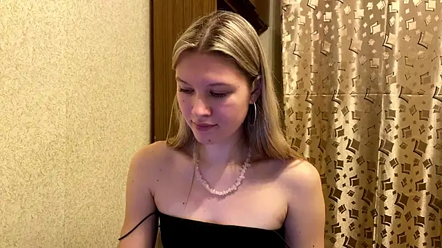 SkyeDavis's cam snapshot