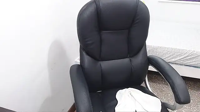 emiliaa_hot's cam snapshot