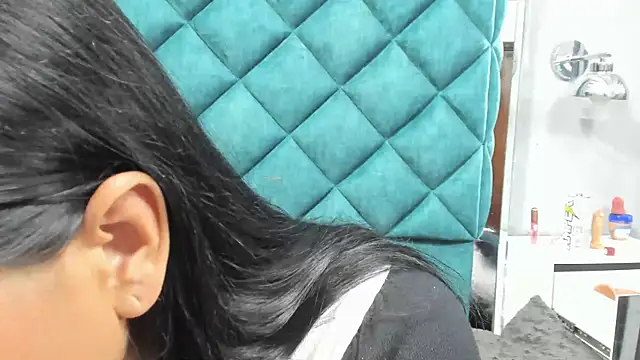 PENELOPELEWISs's cam snapshot