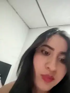 mialorents's cam snapshot