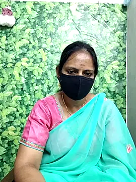 Queen-Neha's cam snapshot