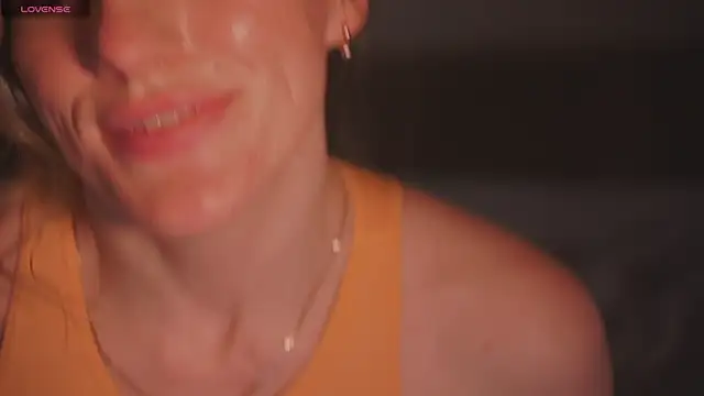 Vanille_Mystery's cam snapshot