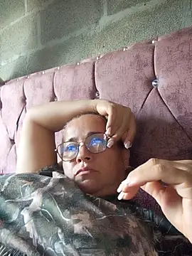 natally_ross21's cam snapshot