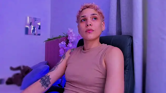 Charlee_pink's cam snapshot