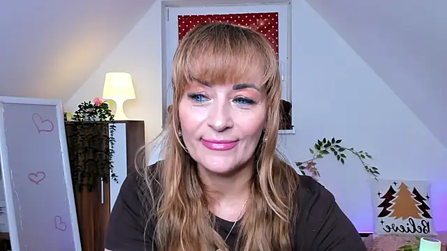 naughtymilane's cam snapshot