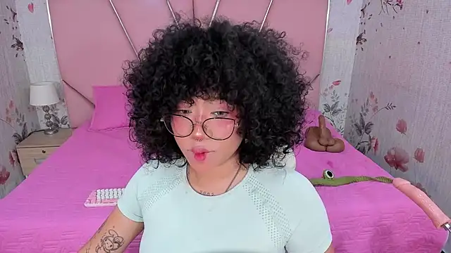 SafiroAgataaa's cam snapshot