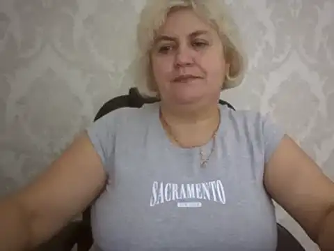 AngelaFamez's cam snapshot