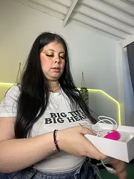 Angie_lynn's cam snapshot