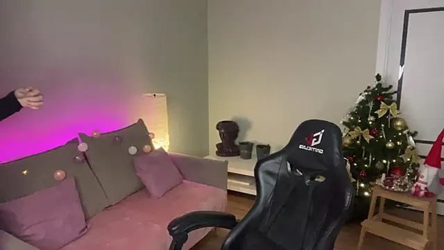 mistress_of_hearts's cam snapshot