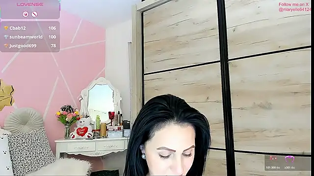 Maryelle's cam snapshot