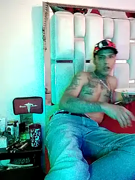 Negroking1130's cam snapshot