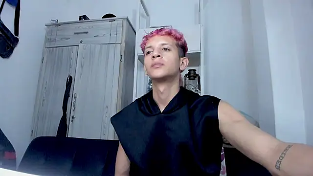 tylernova's cam snapshot