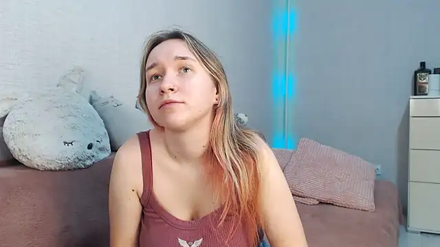 lovely_hayley's cam snapshot